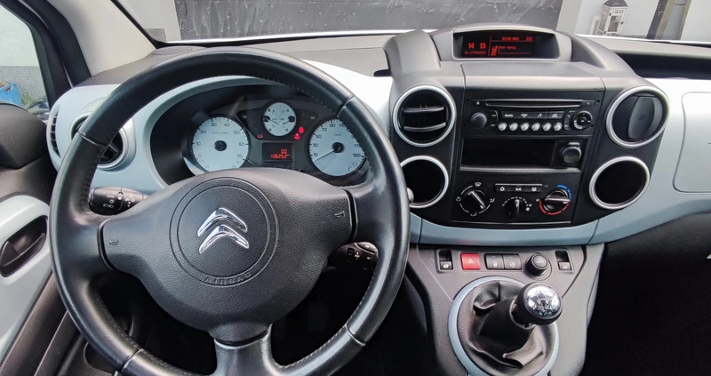 Citroen Berlingo cena 29999 przebieg: 135340, rok produkcji 2014 z Wojnicz małe 121